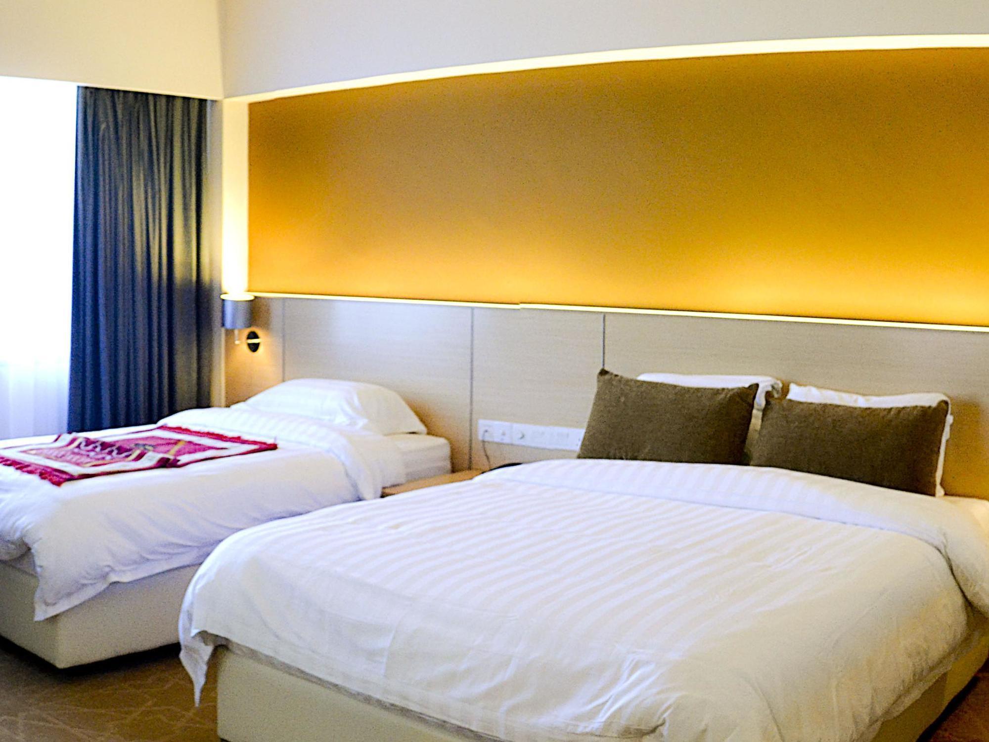 Raia Hotel Kota Kinabalu Exterior foto