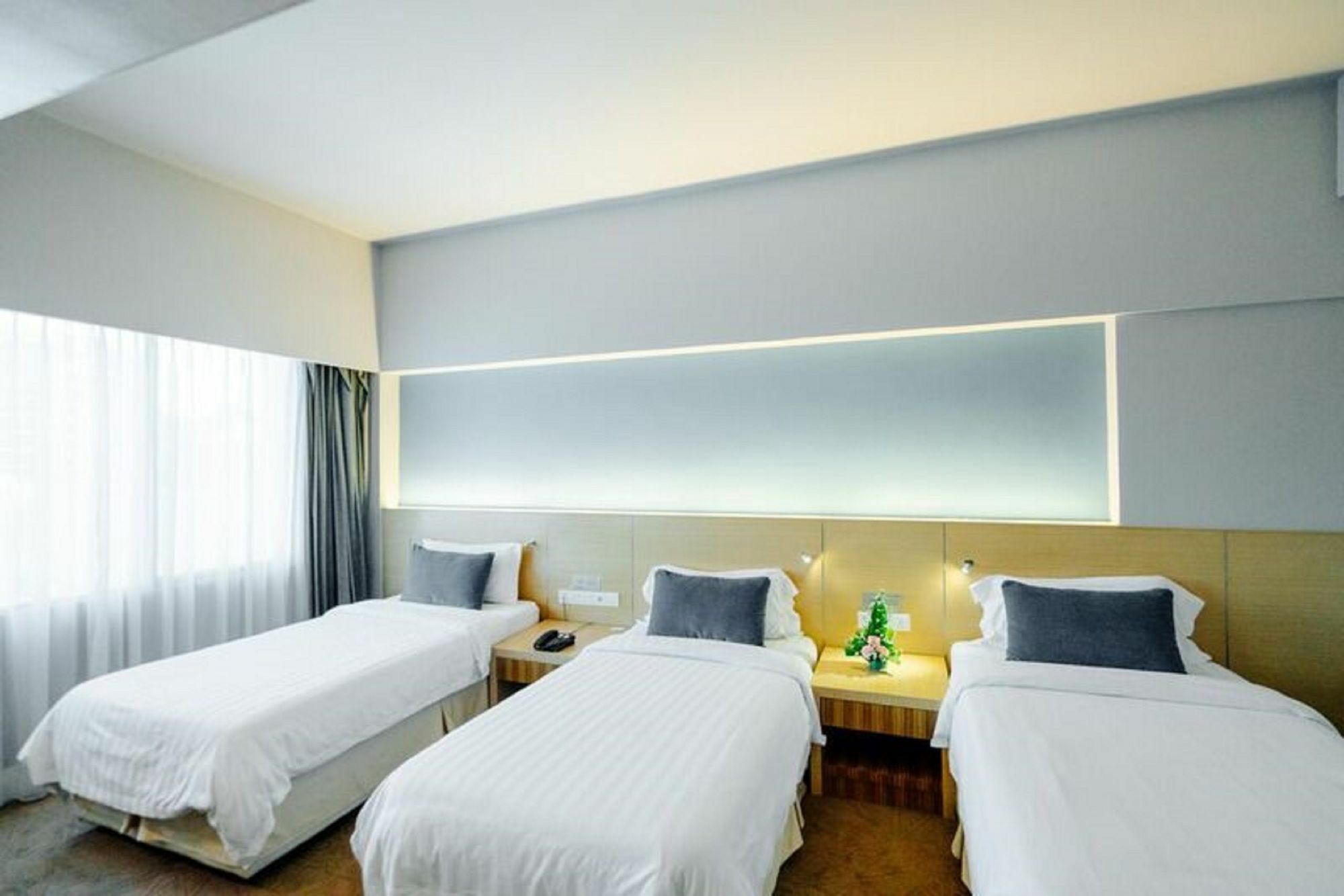 Raia Hotel Kota Kinabalu Exterior foto